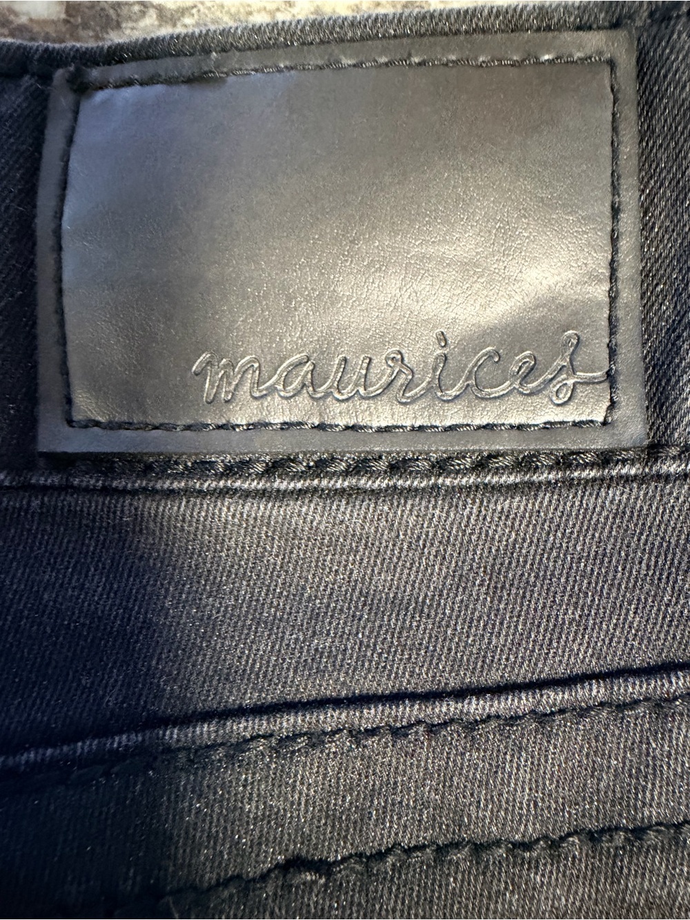 Maurices Black Skinny Jeans Womens Small Coated Stretch Denim Mid Rise 30 Inseam - Picture 4 of 6